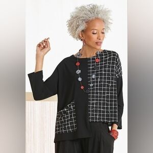Sympli Boxy Grid Asymetical Top